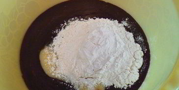 шоколадный торт с малиновым суфле