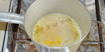 шоколадный торт с вишней и сметанным кремом