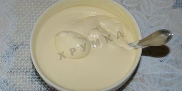 шоколадный торт с вишней и сметанным кремом