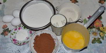 шоколадный торт с вишней и сметанным кремом