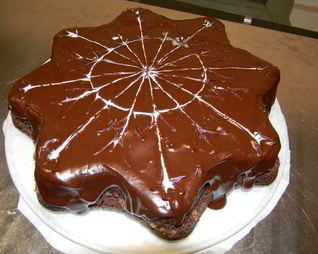 Шоколадный торт Захер