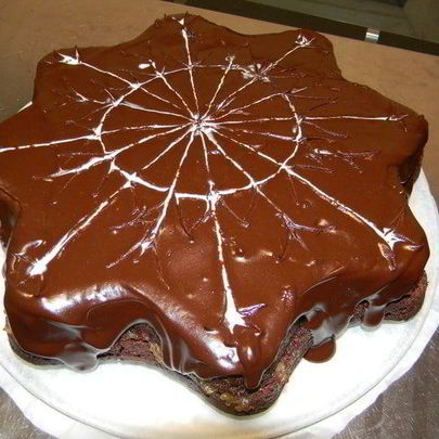 Шоколадный торт Захер