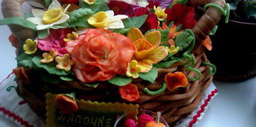 Рецепт торта бисквитного с ягодным муссом и двумя волшебными кремами