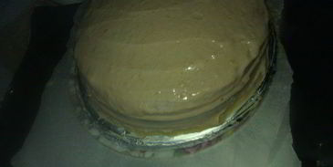 торт бисквитный с ягодным муссом и двумя волшебными кремами