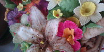 торт бисквитный с ягодным муссом и двумя волшебными кремами