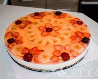 Торт с творожным кремом и фруктовым желе
