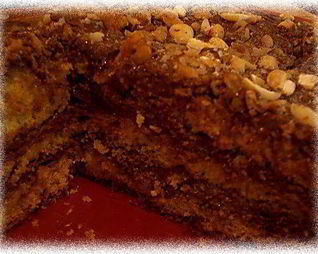 Торт со сливочно-шоколадным кремом на сливках