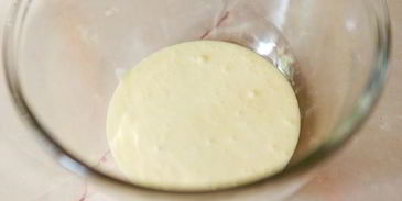 бельгийские вафли с ягодами и взбитыми сливками