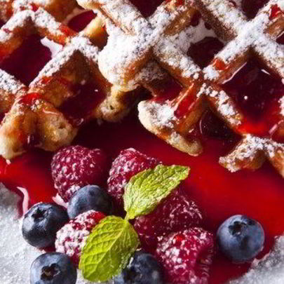 Рождественские вафли с черникой