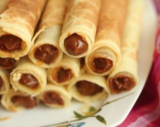 Вафельные трубочки с вареным сгущенным молоком