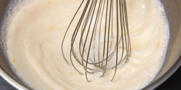 вафли с беконом, творогом и медом