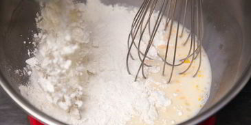 вафли с беконом, творогом и медом