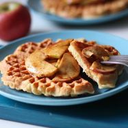 Рецепт Вафель с пряными яблоками