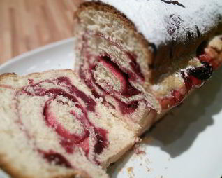 Вишневый рулет