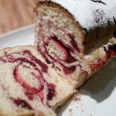 Вишневый рулет