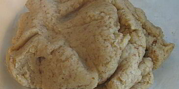 профитроли из льняной муки с яблочно-карамельным муссом