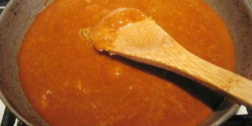 профитроли из льняной муки с яблочно-карамельным муссом