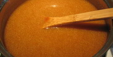 профитроли из льняной муки с яблочно-карамельным муссом