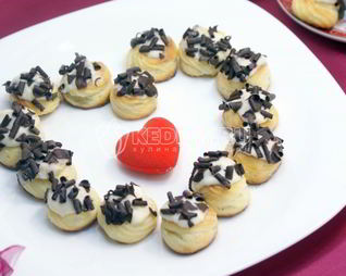 Профитроли с кремом Поцелуй