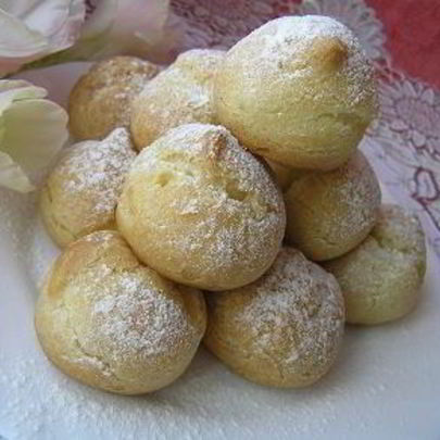 Профитроли с лимонным кремом