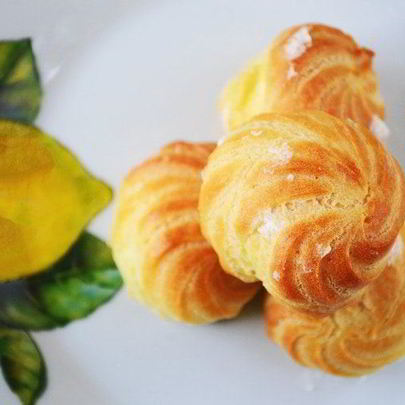 Профитроли с лимонным заварным кремом