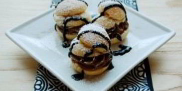 профитроли с ромовой начинкой