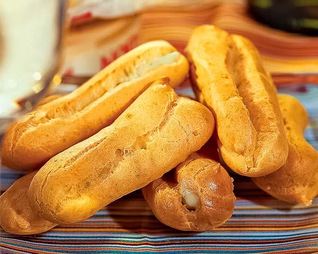 Профитроли с сырным кремом