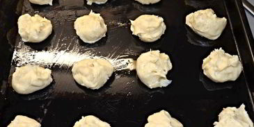 торт с профитролями