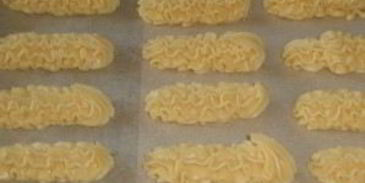 эклеры с творожным кремом