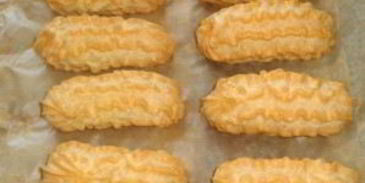 эклеры с творожным кремом