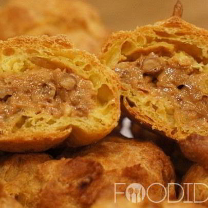 Эклеры со сгущенкой