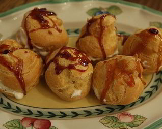 Эклеры со сливочно-творожным кремом