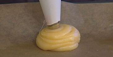 эклеры со сливочно-творожным кремом