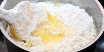 эклеры со сливочным кремом