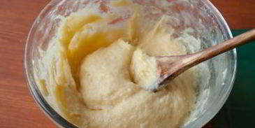 закусочные профитроли со сливочным кремом и креветками