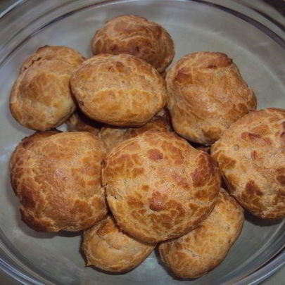 Заварные пирожные с ореховым кремом