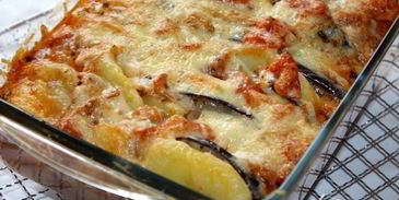 картофельная запеканка с баклажанами