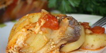 картофельная запеканка с баклажанами