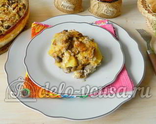 Картофельная запеканка с мясом и грибами