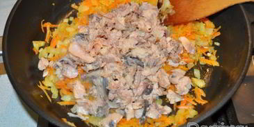 картофельная запеканка с рыбными консервами