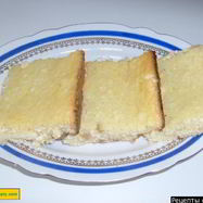 Рецепт Творожной запеканки с изюмом и манкой в духовке