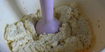 творожная запеканка с овсяными хлопьями и вишней