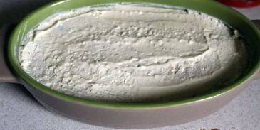 творожная запеканка с овсяными хлопьями и вишней