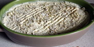 творожная запеканка с овсяными хлопьями и вишней