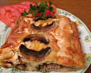 Запеканка из лаваша с фаршем и грибами