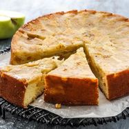 Рецепт Запеканки из творога с яблоками и изюмом