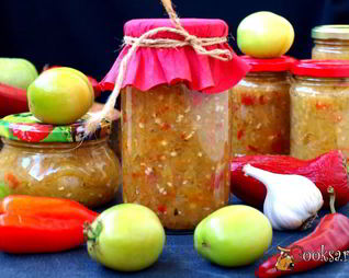 Аджика из зеленых помидоров