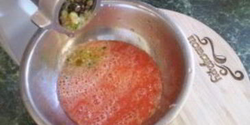 аджика острая из помидоров и чеснока