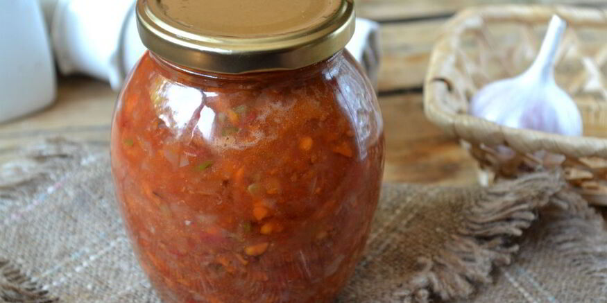Рецепт аджики с морковью и помидорами
