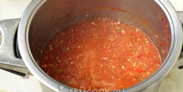 аджика с яблоками и помидорами на зиму